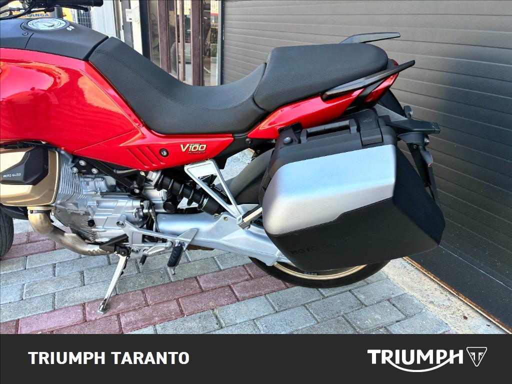 MOTO GUZZI V100 Mandello